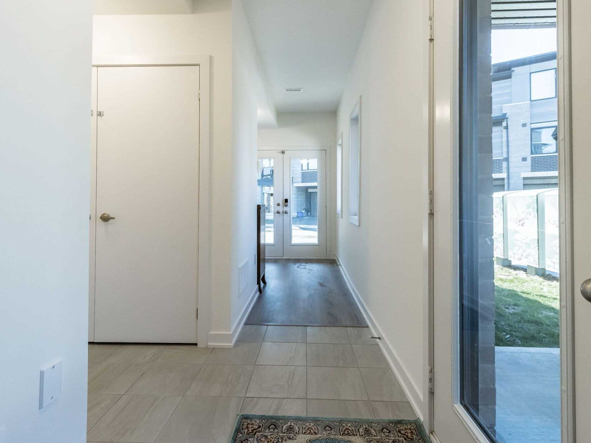 590 North Service Rd, #107