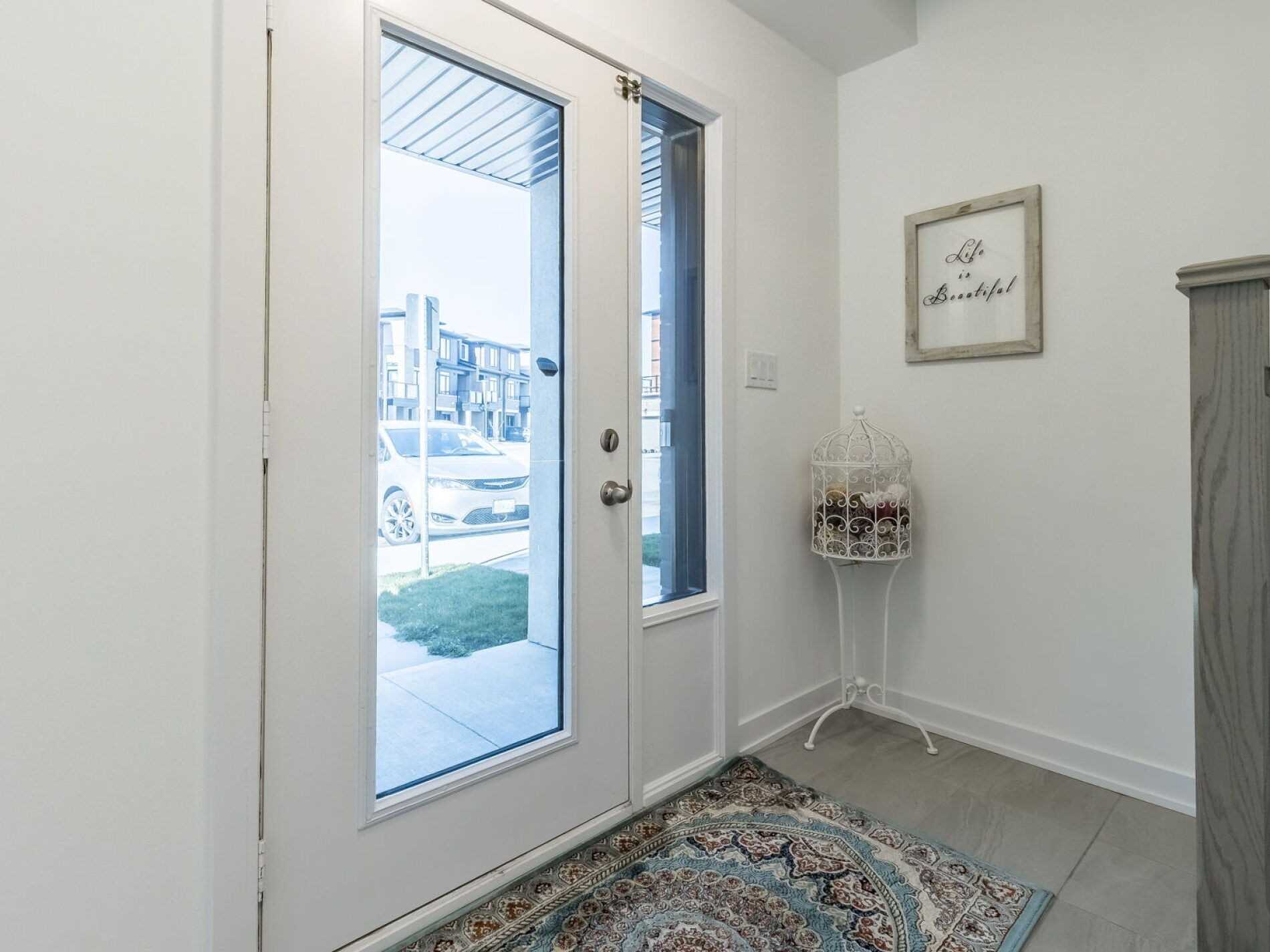 590 North Service Rd, #107