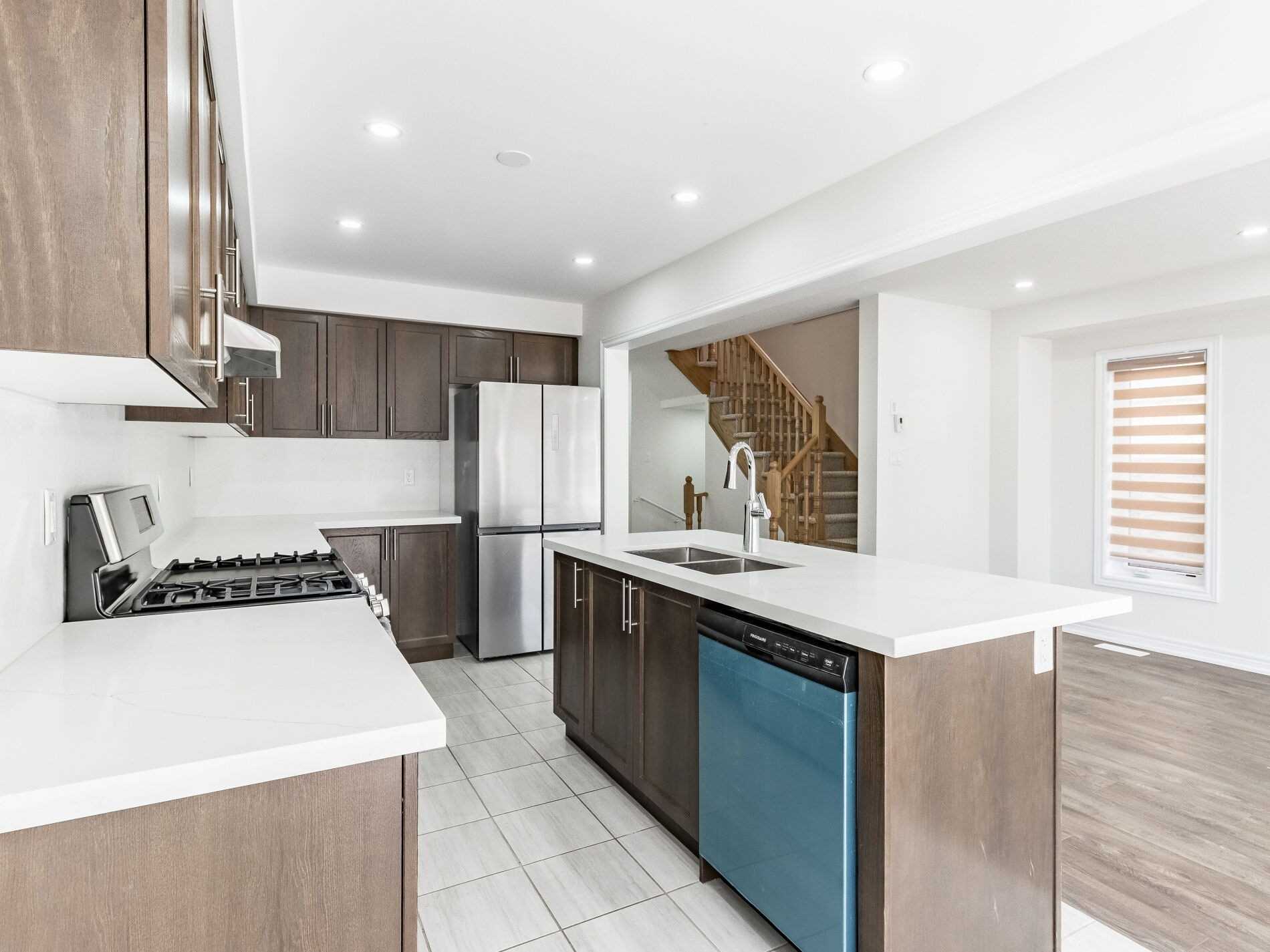 755 Linden Dr, #22