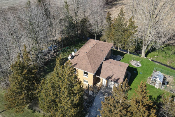 21782 Big Bend Rd S, Southwest Middlesex