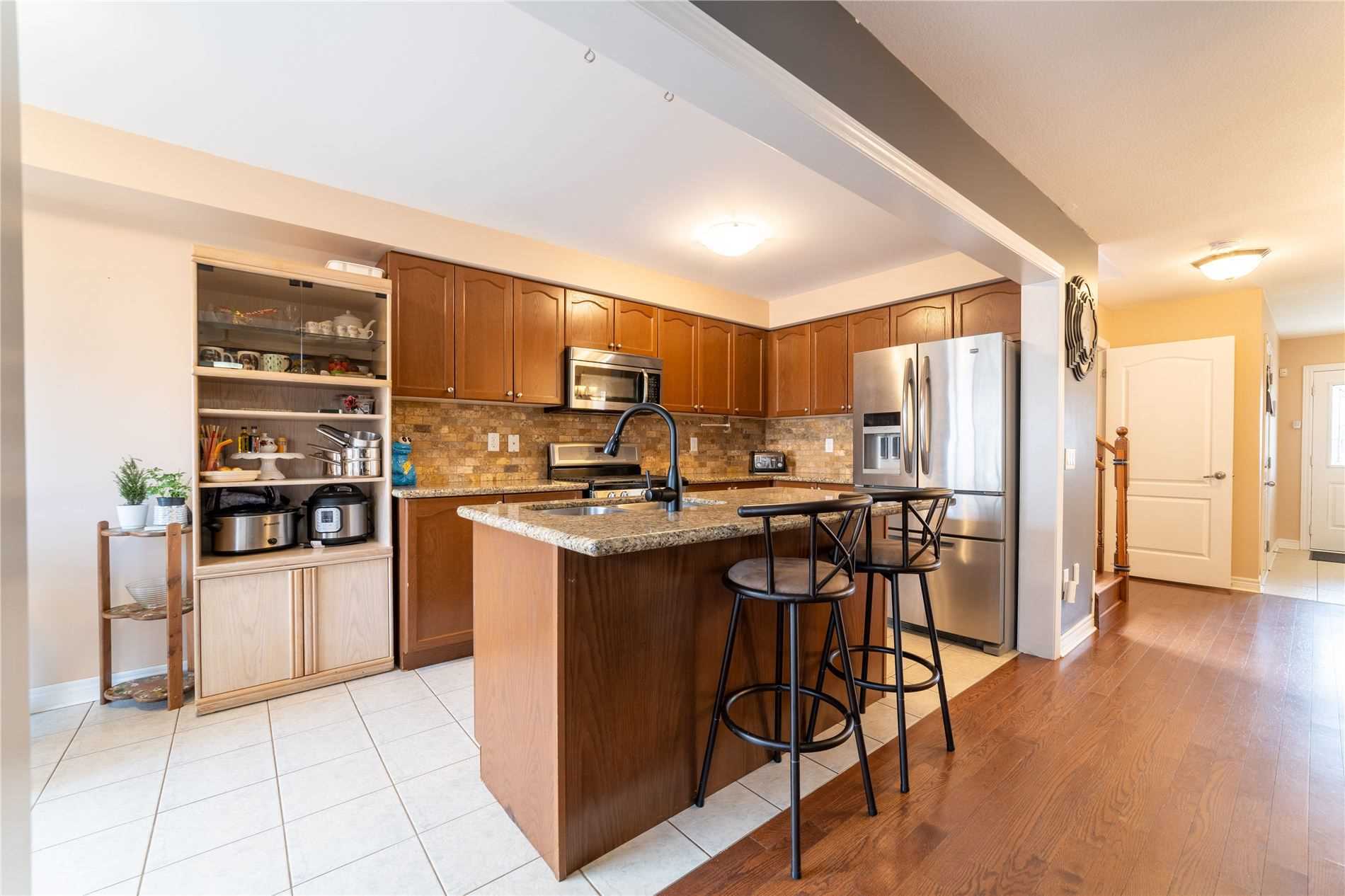 653 Baldwin Cres