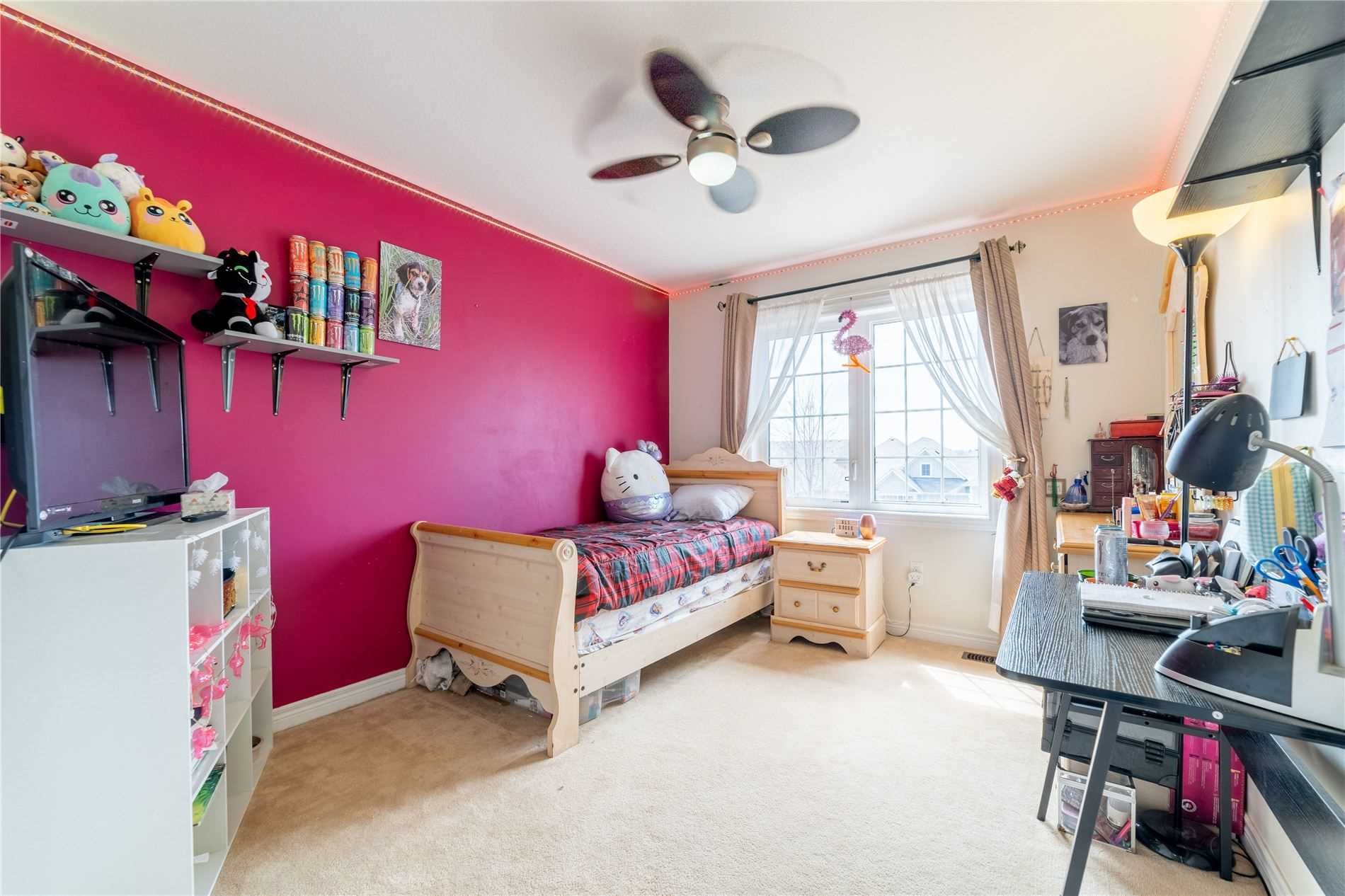 653 Baldwin Cres