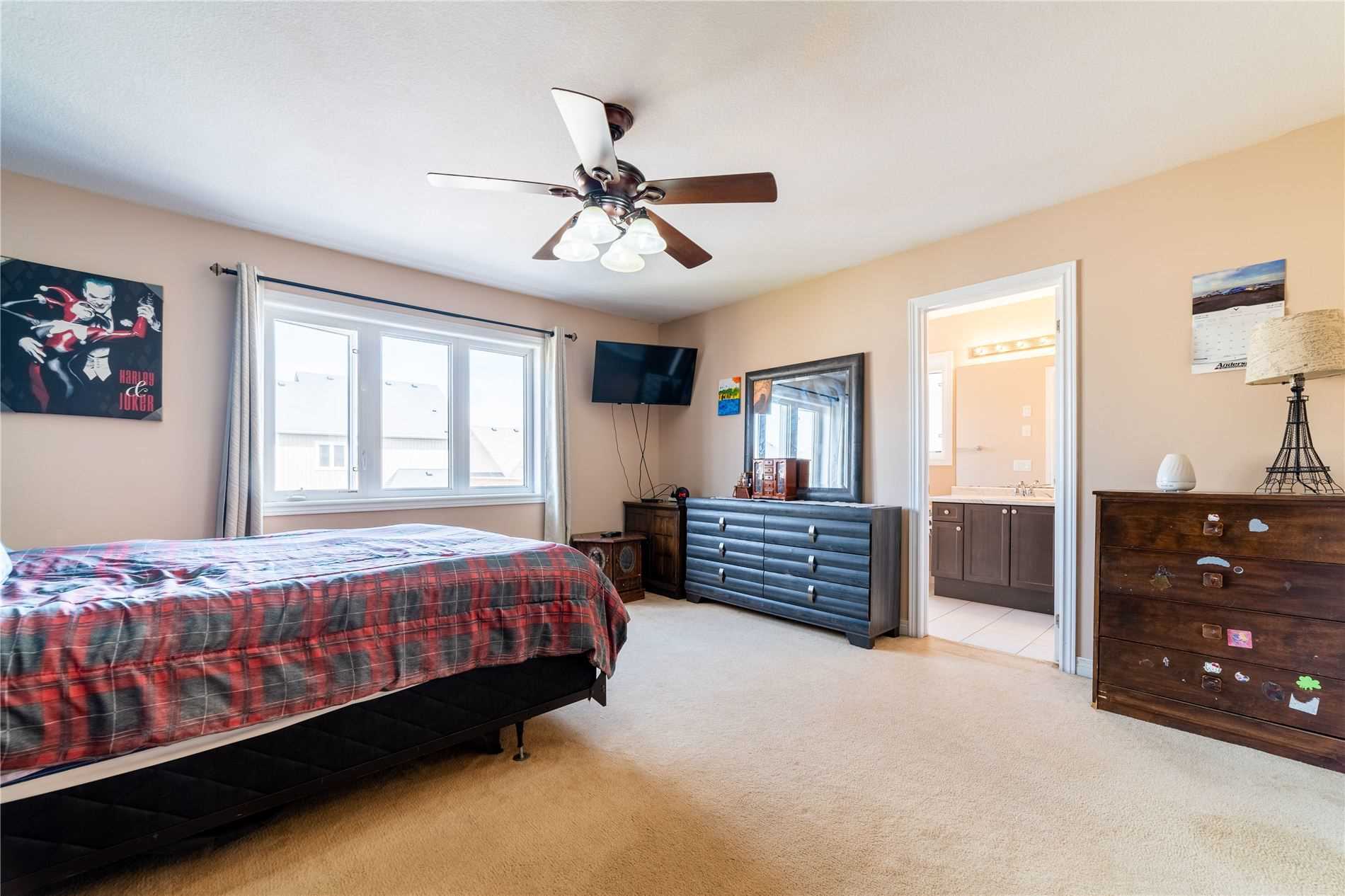 653 Baldwin Cres
