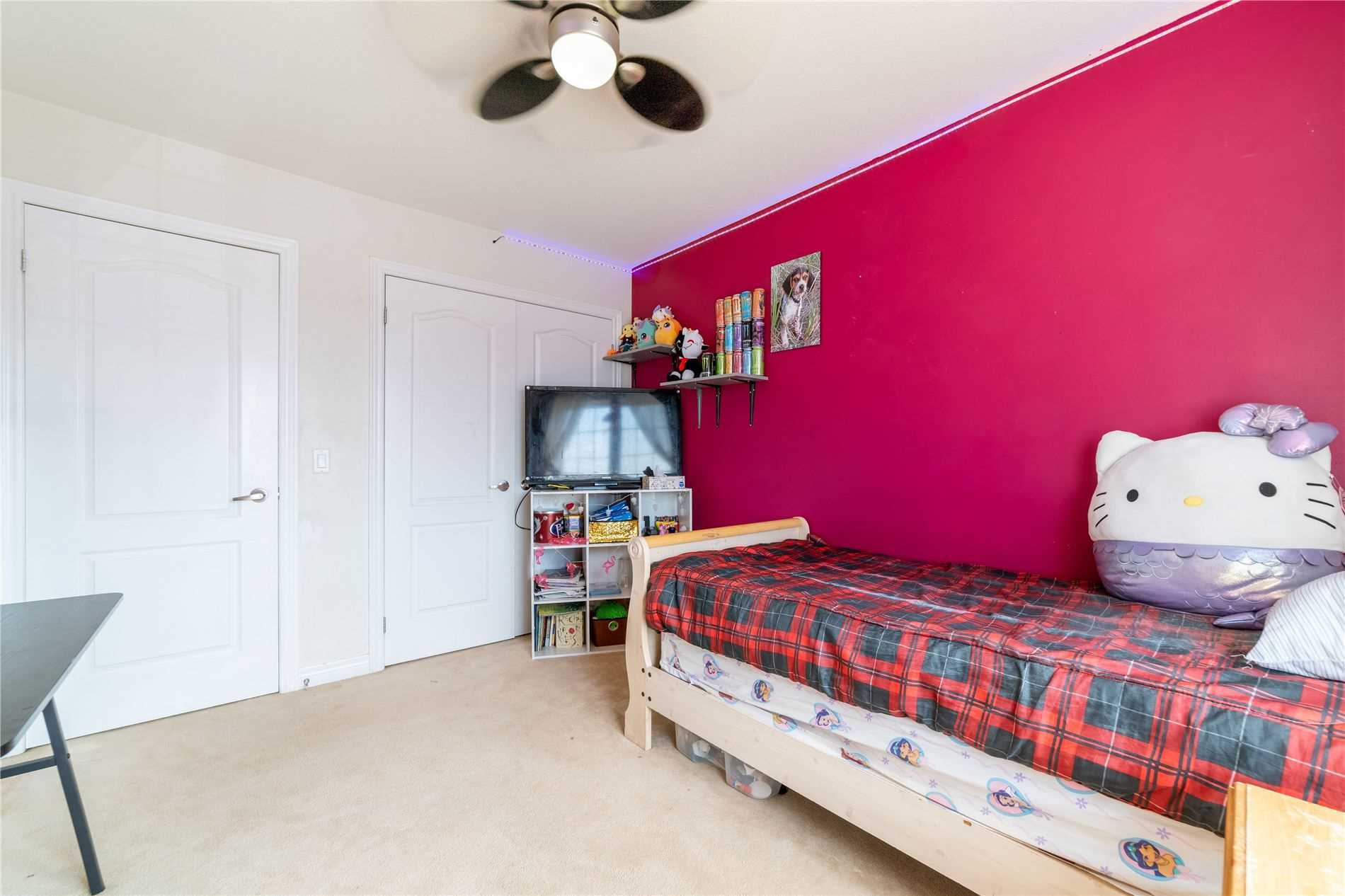 653 Baldwin Cres