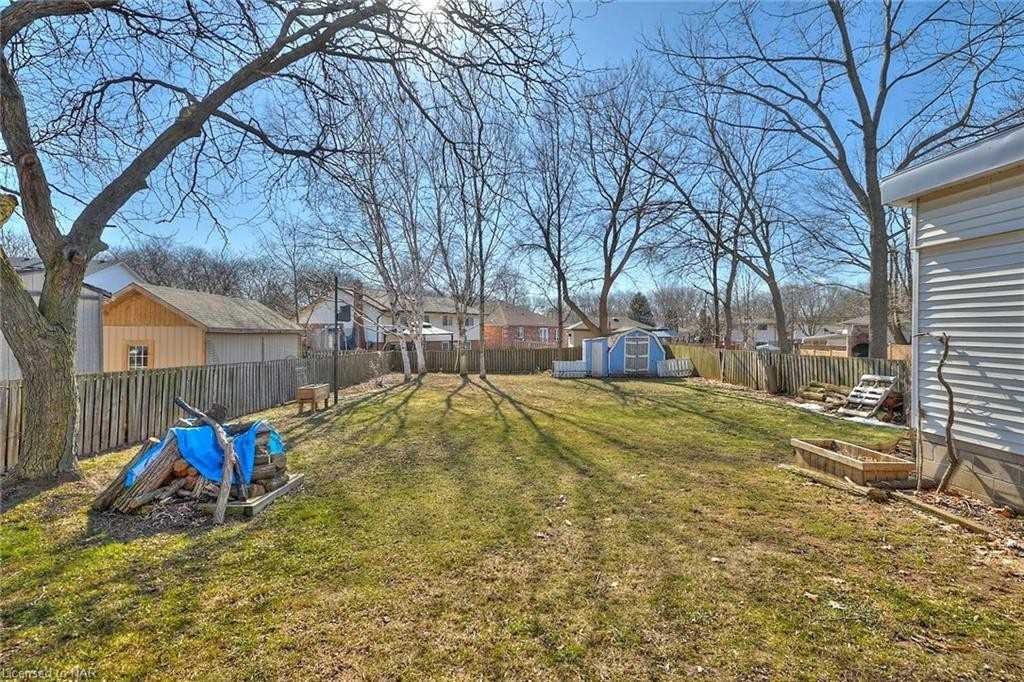 2632 Portage Rd