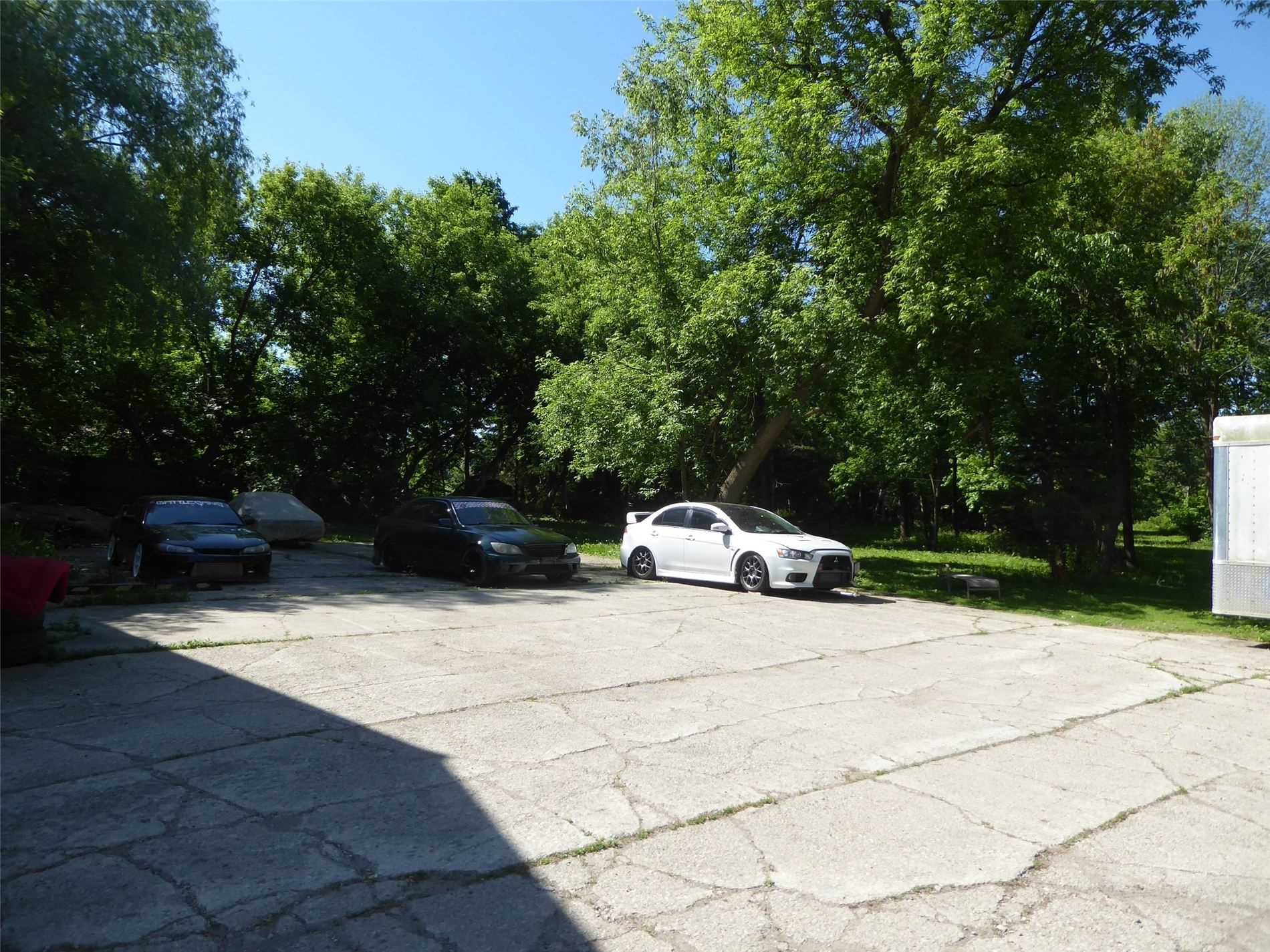 90 Trafalgar Rd