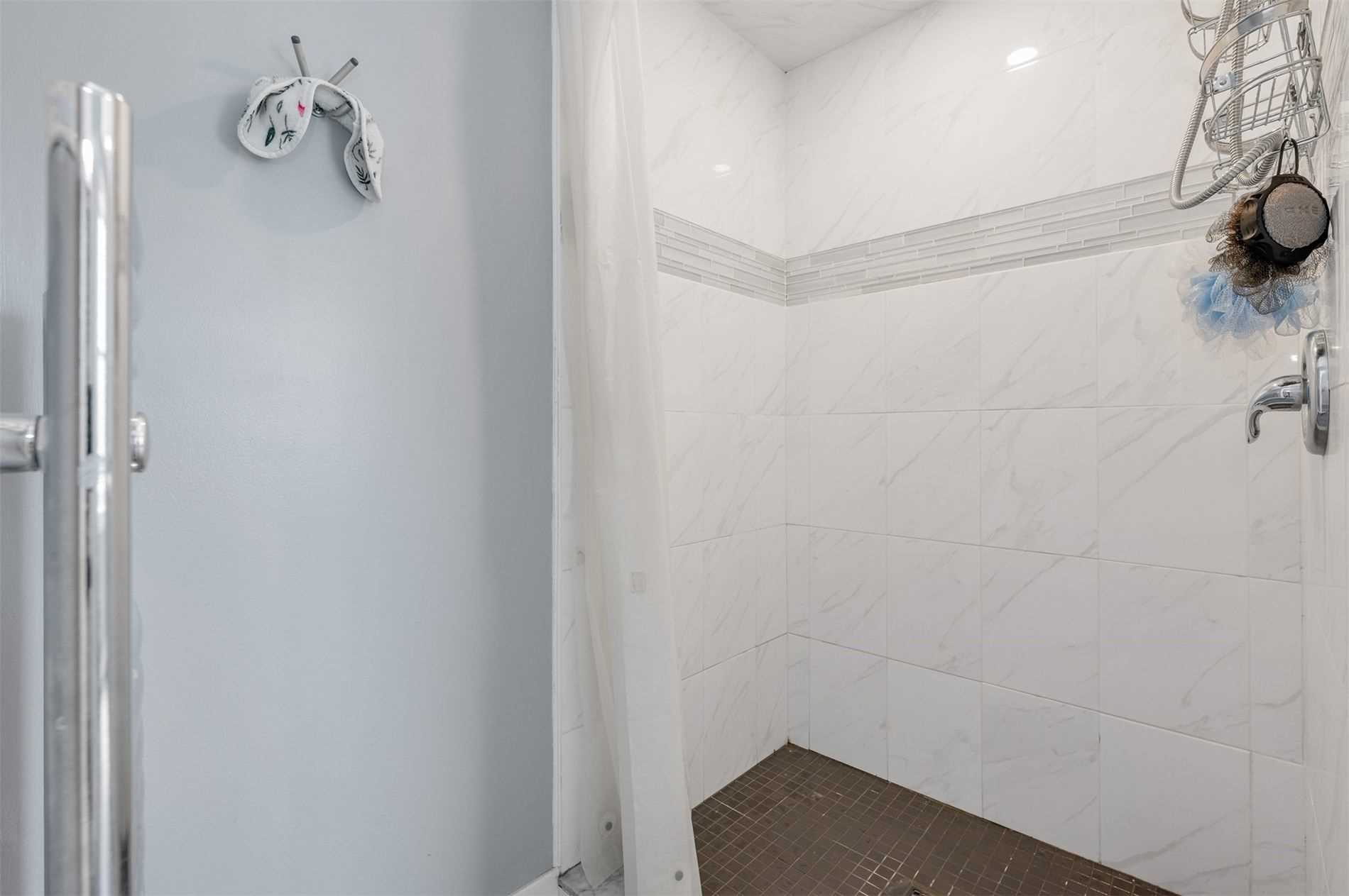Listing X5601067 - Large Photo # 28