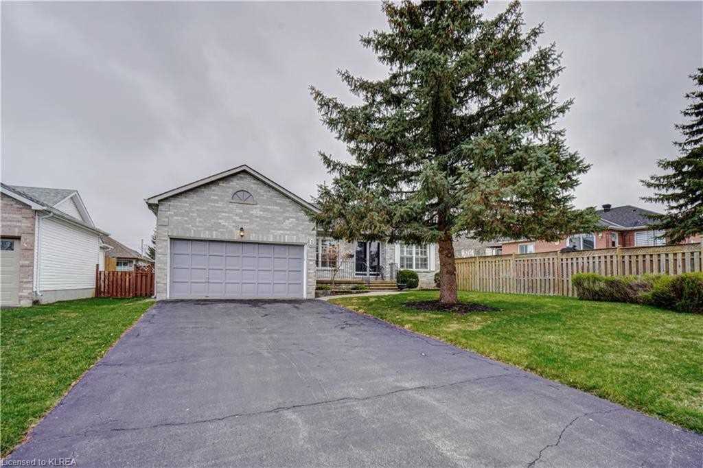 1 Cedar Crt