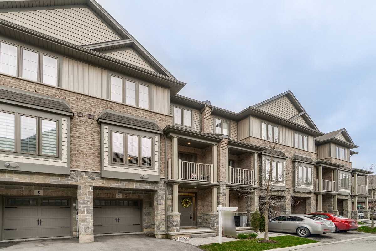 7 Waterview Dr