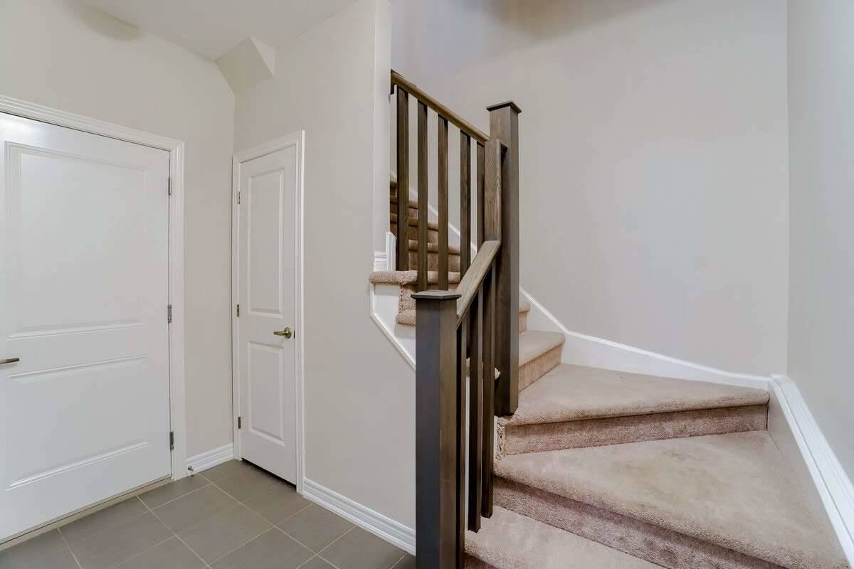 7 Waterview Dr