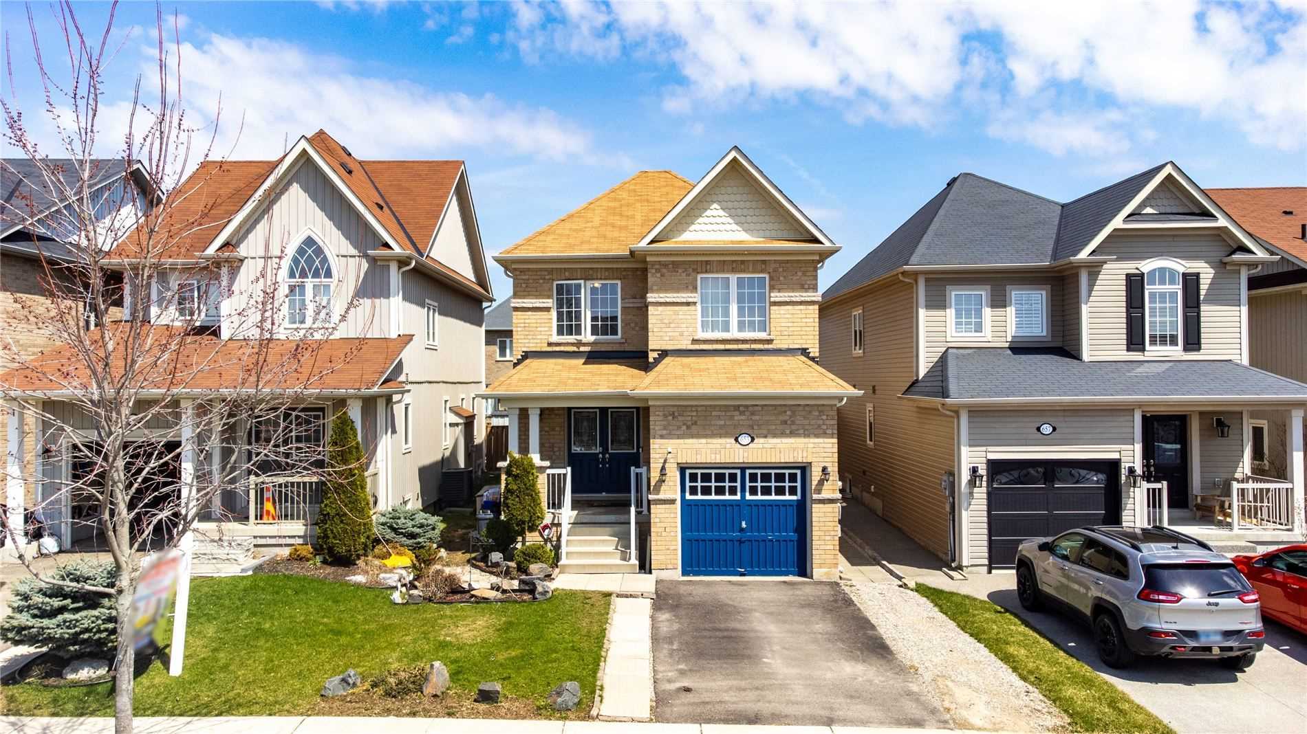 653 Baldwin Cres