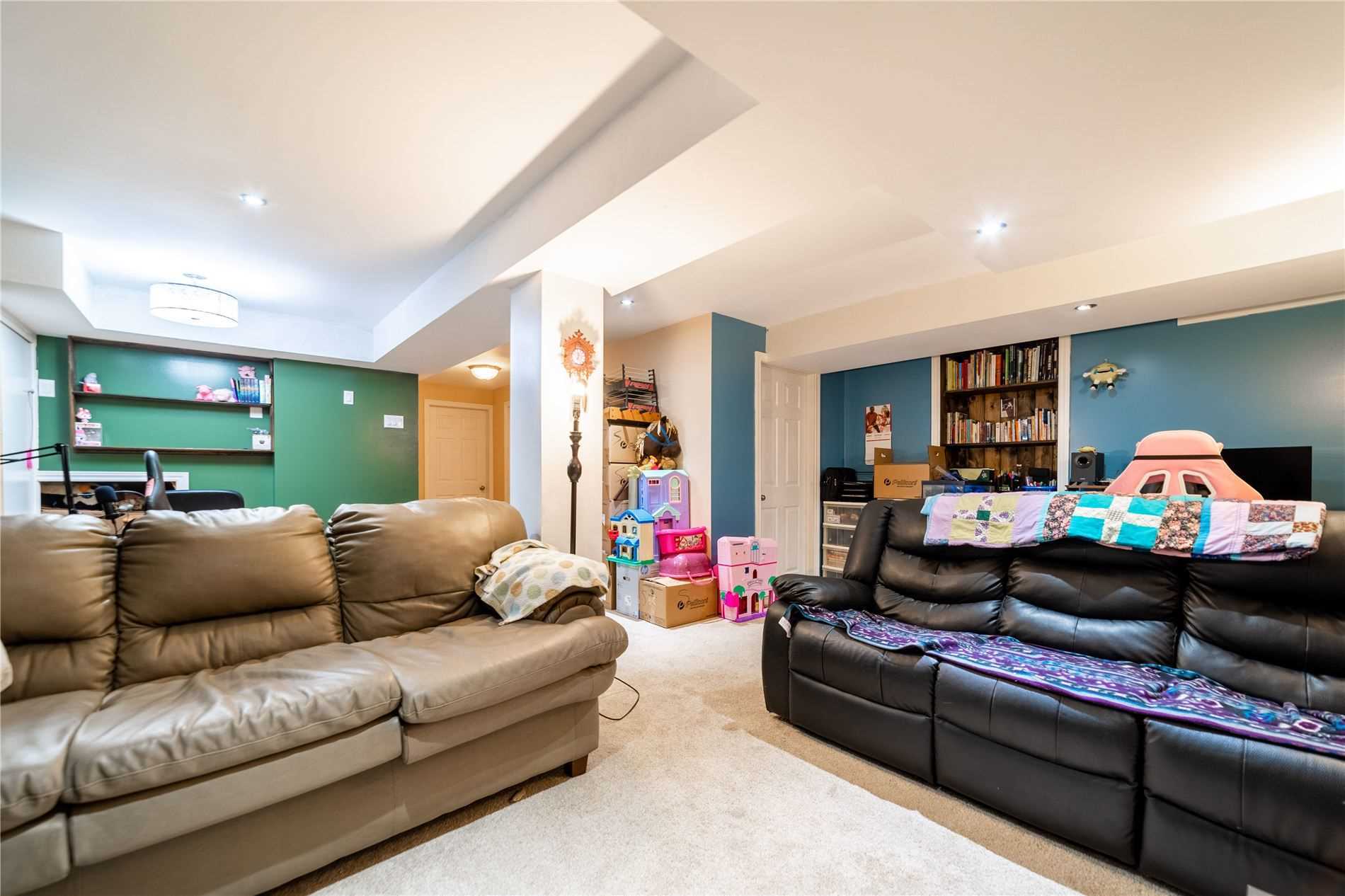 653 Baldwin Cres