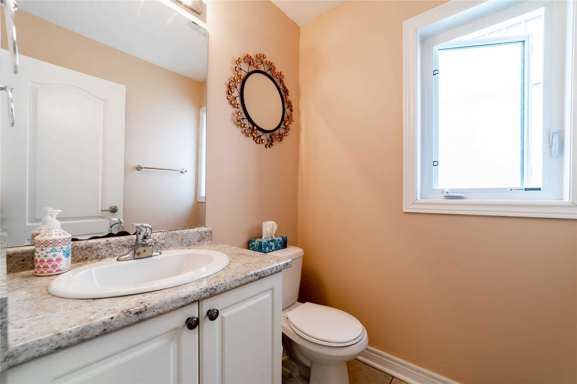 653 Baldwin Cres