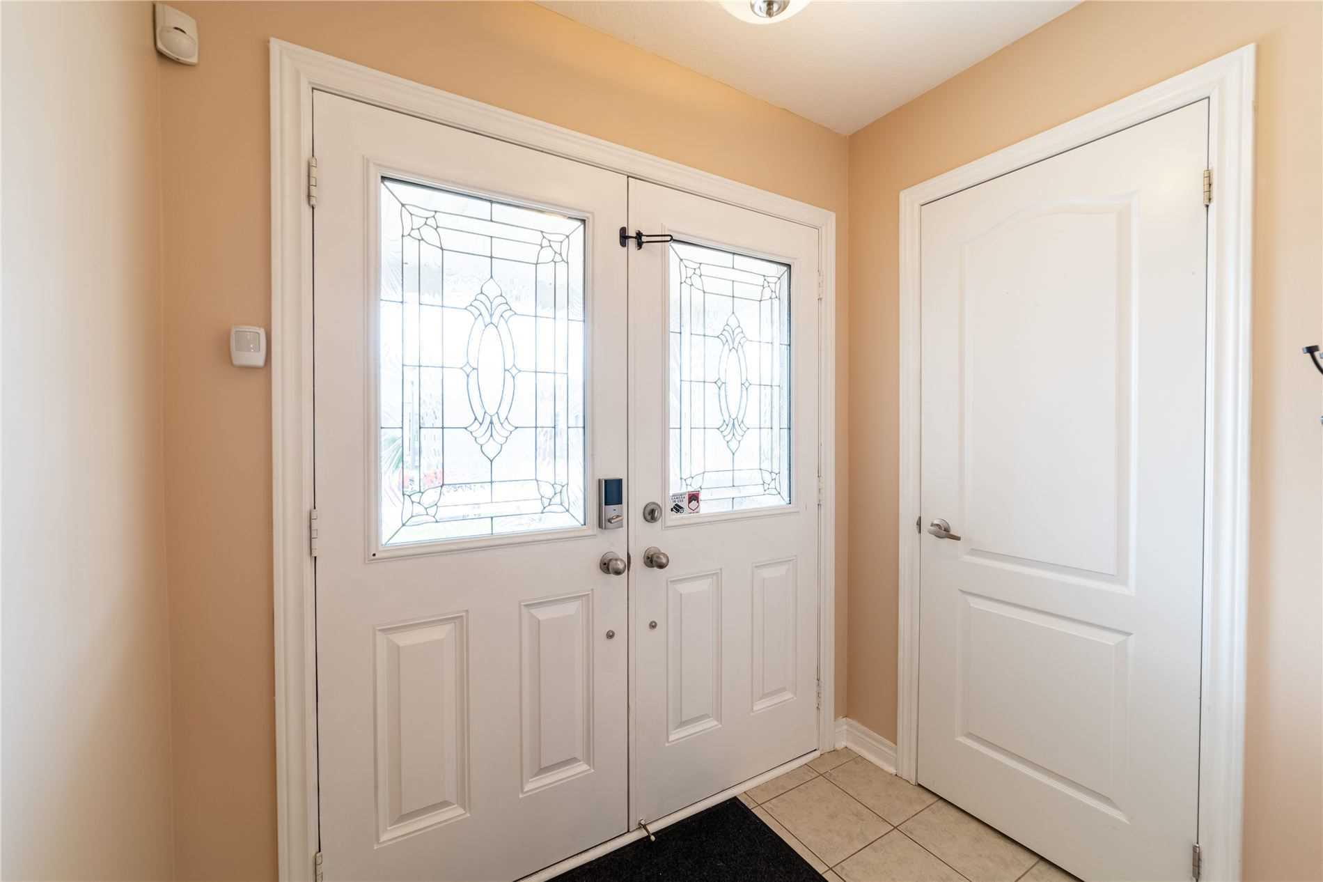 653 Baldwin Cres