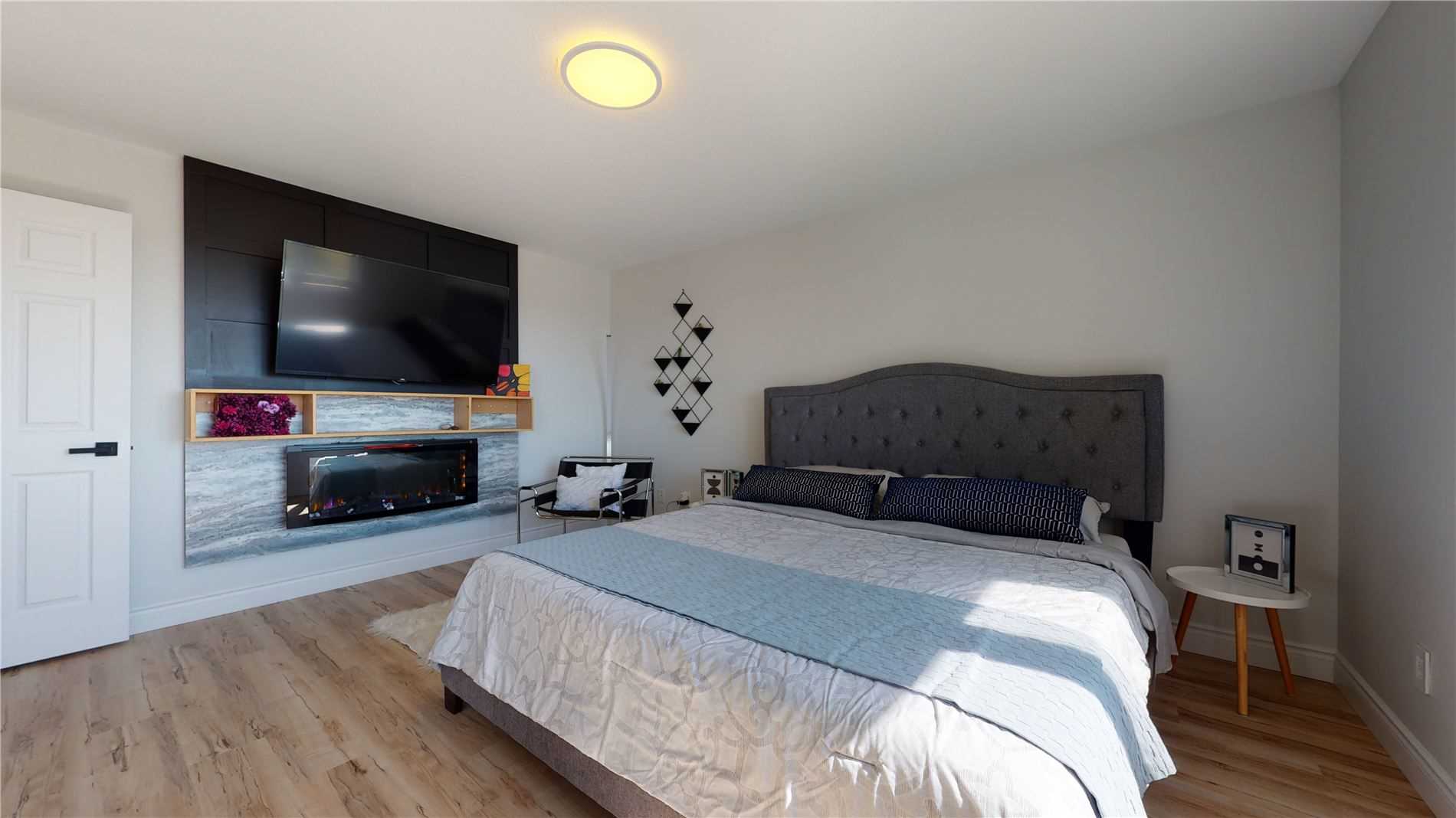 556 Fortye Dr