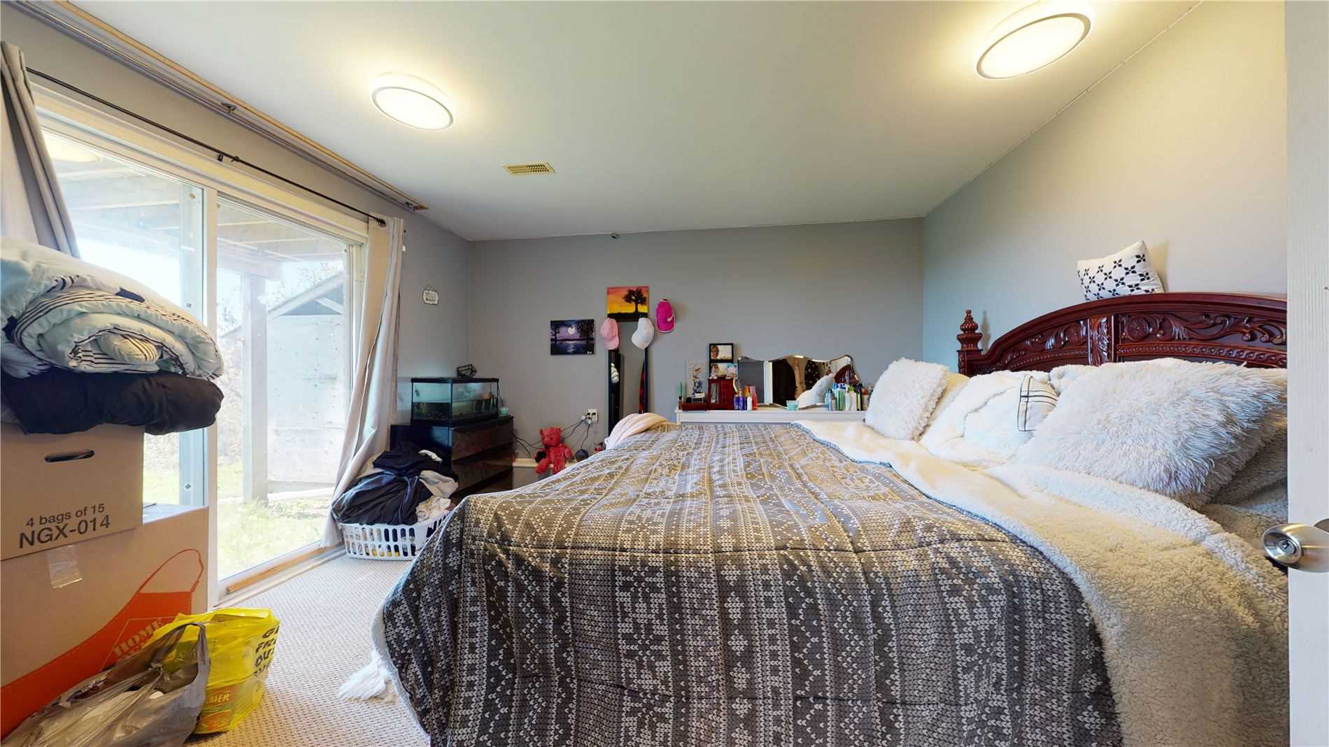 556 Fortye Dr