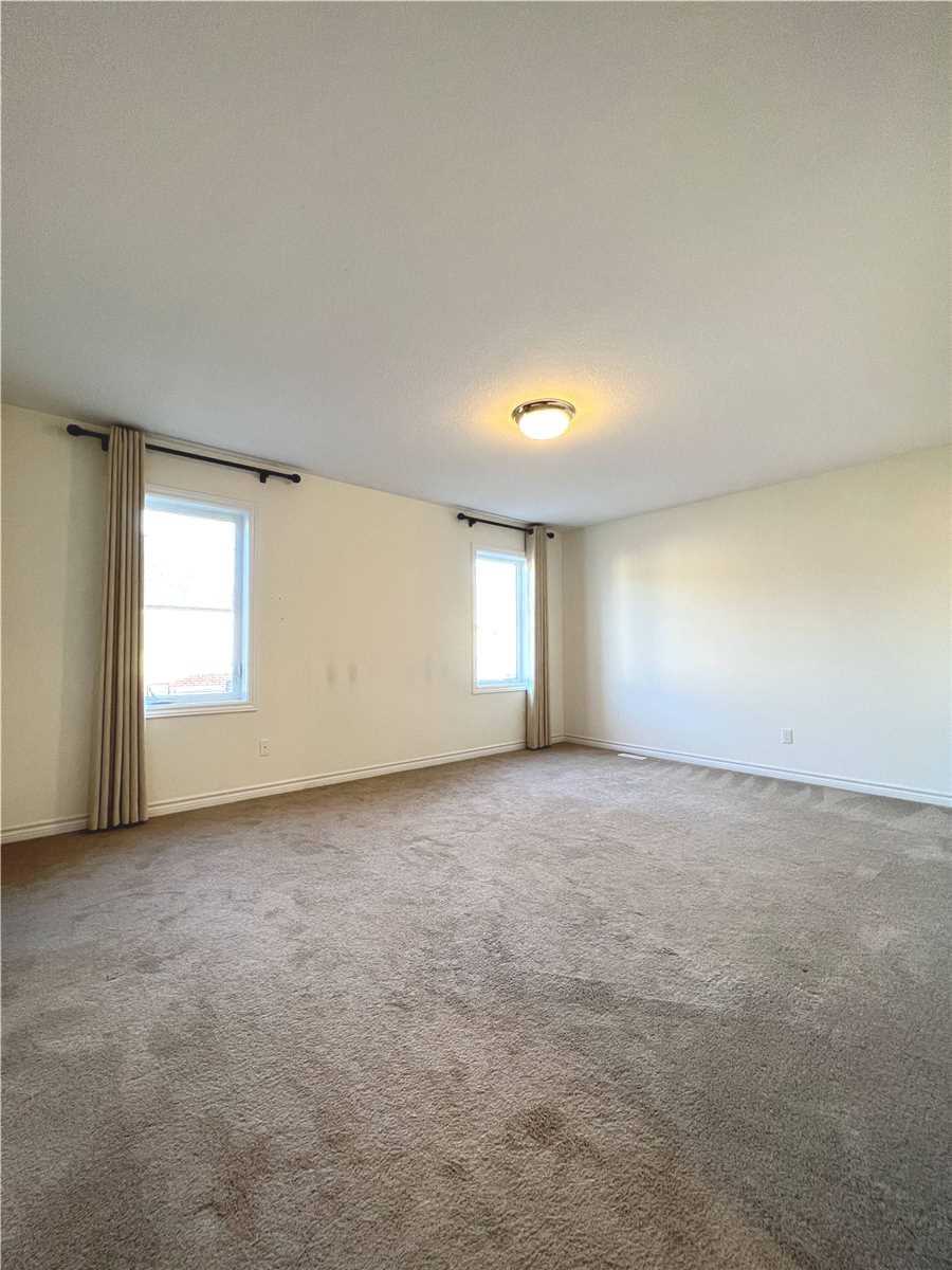 1558 Noah Bend
