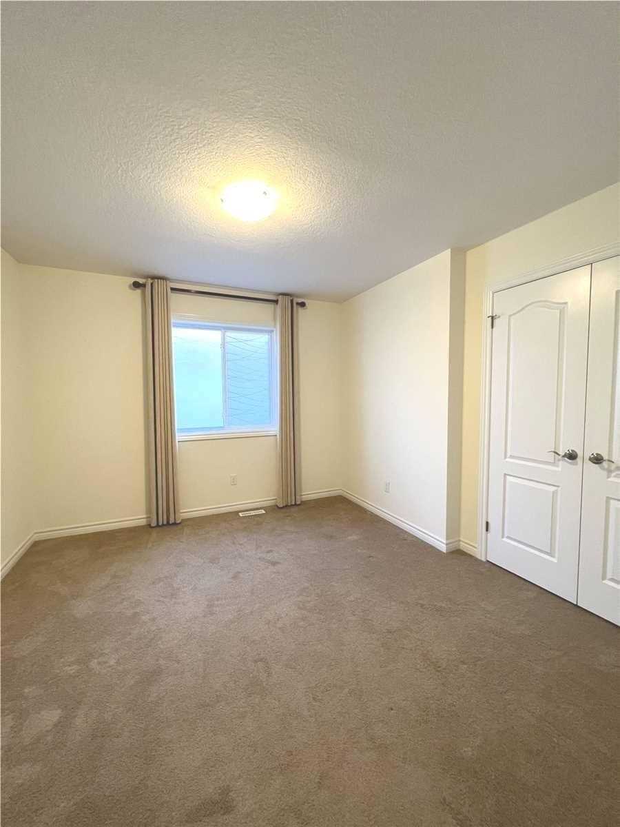 1558 Noah Bend
