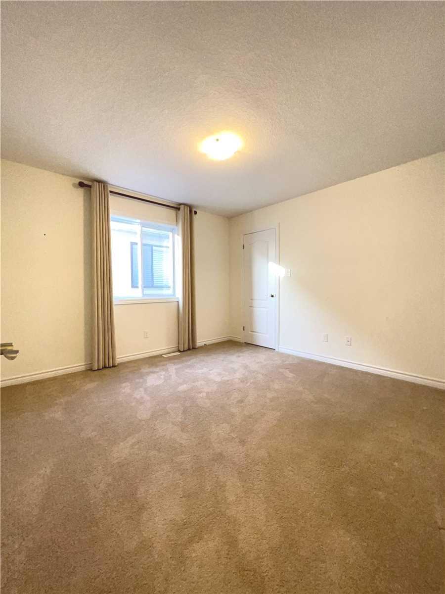 1558 Noah Bend
