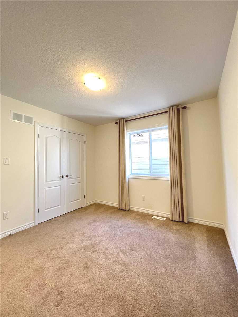 1558 Noah Bend