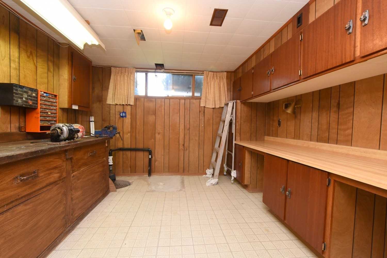28 Blenheim Dr