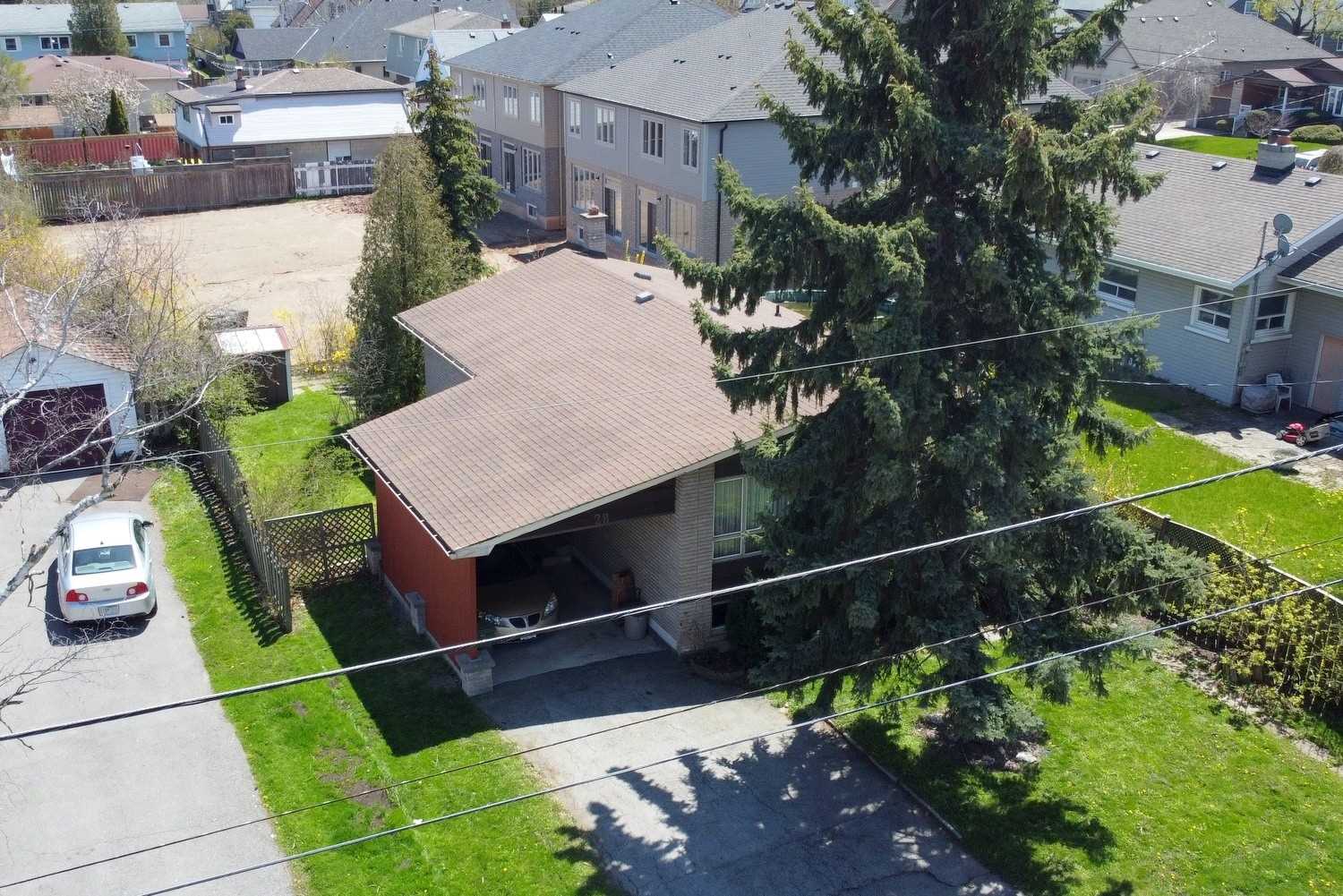 28 Blenheim Dr