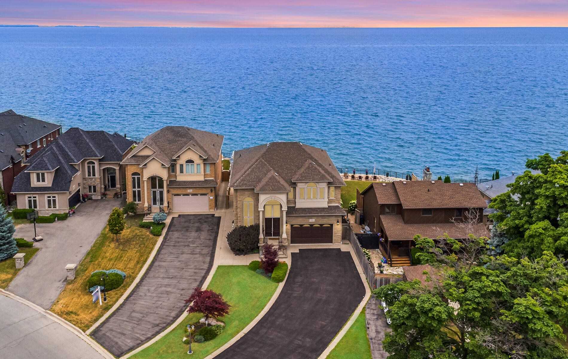 112 Watercrest Dr
