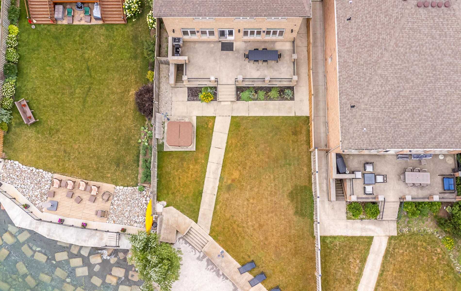 112 Watercrest Dr