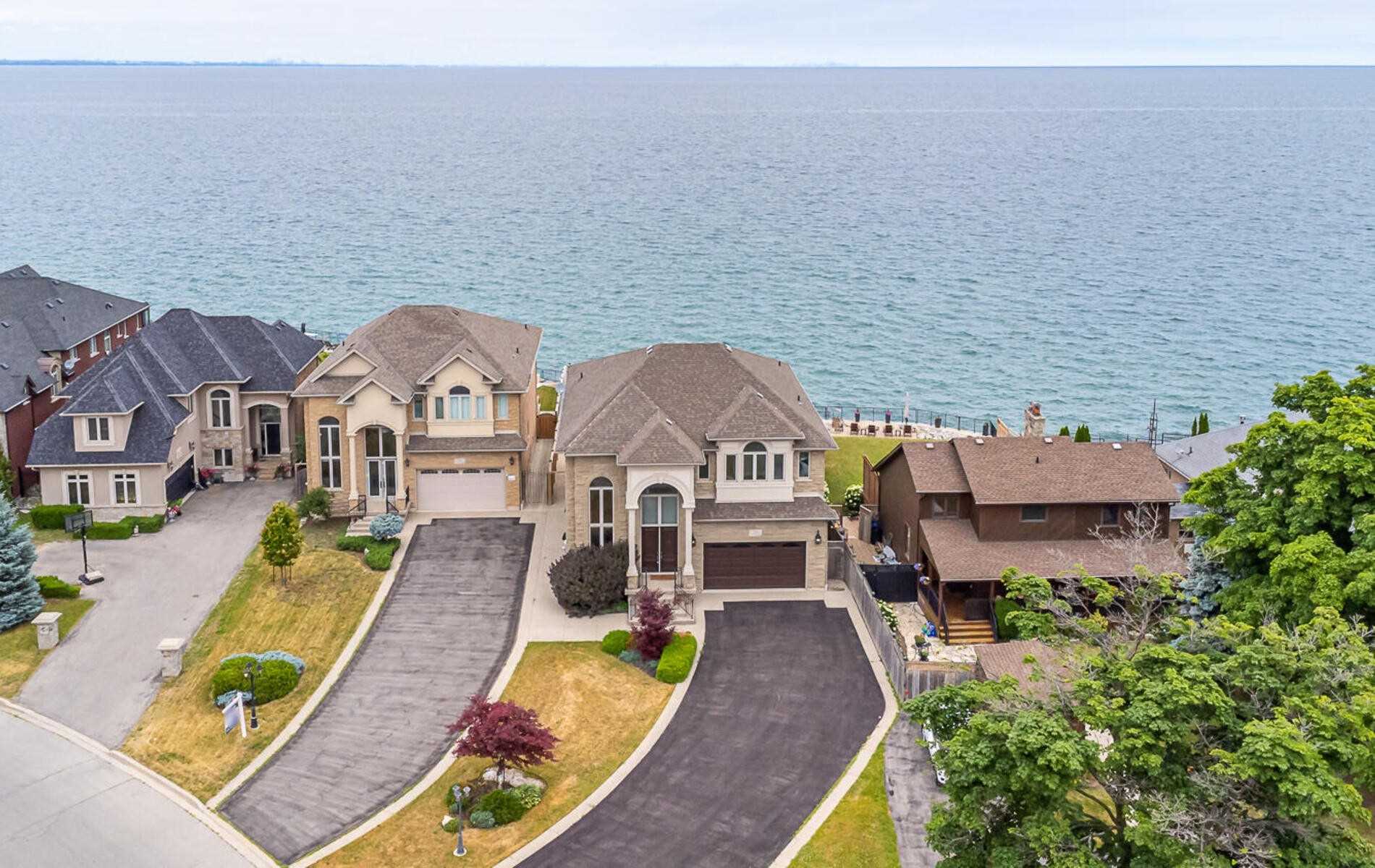 112 Watercrest Dr