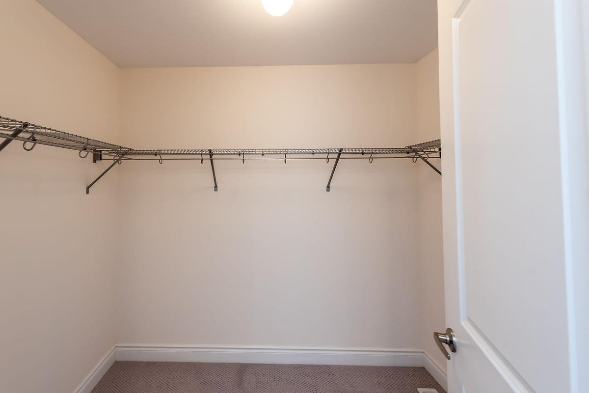 30 Robertson Rd