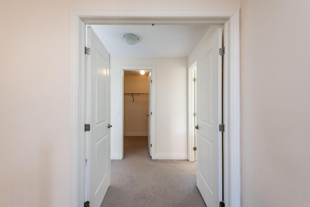 30 Robertson Rd