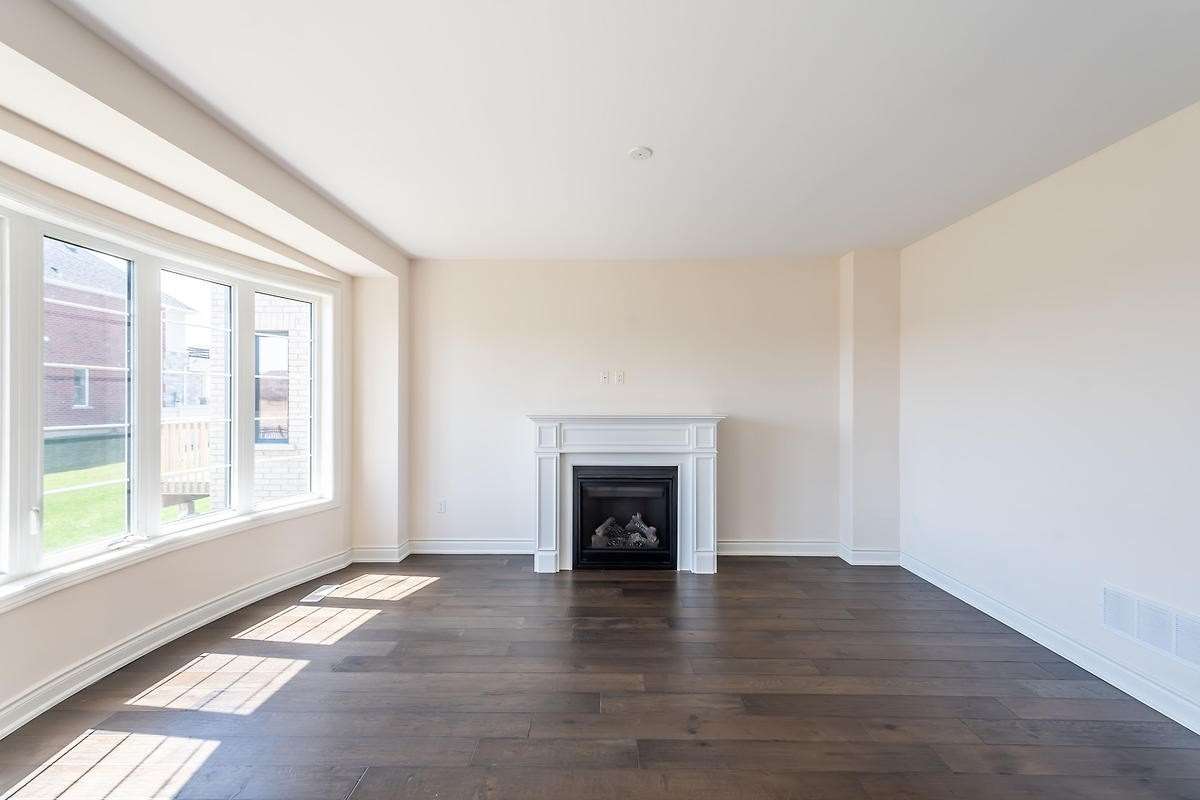30 Robertson Rd