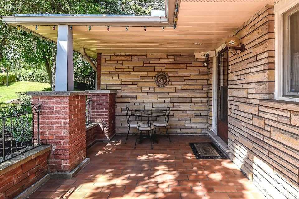 230 Lloyminn Ave