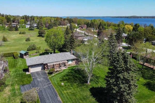 343 The Captains Corner, Kawartha Lakes