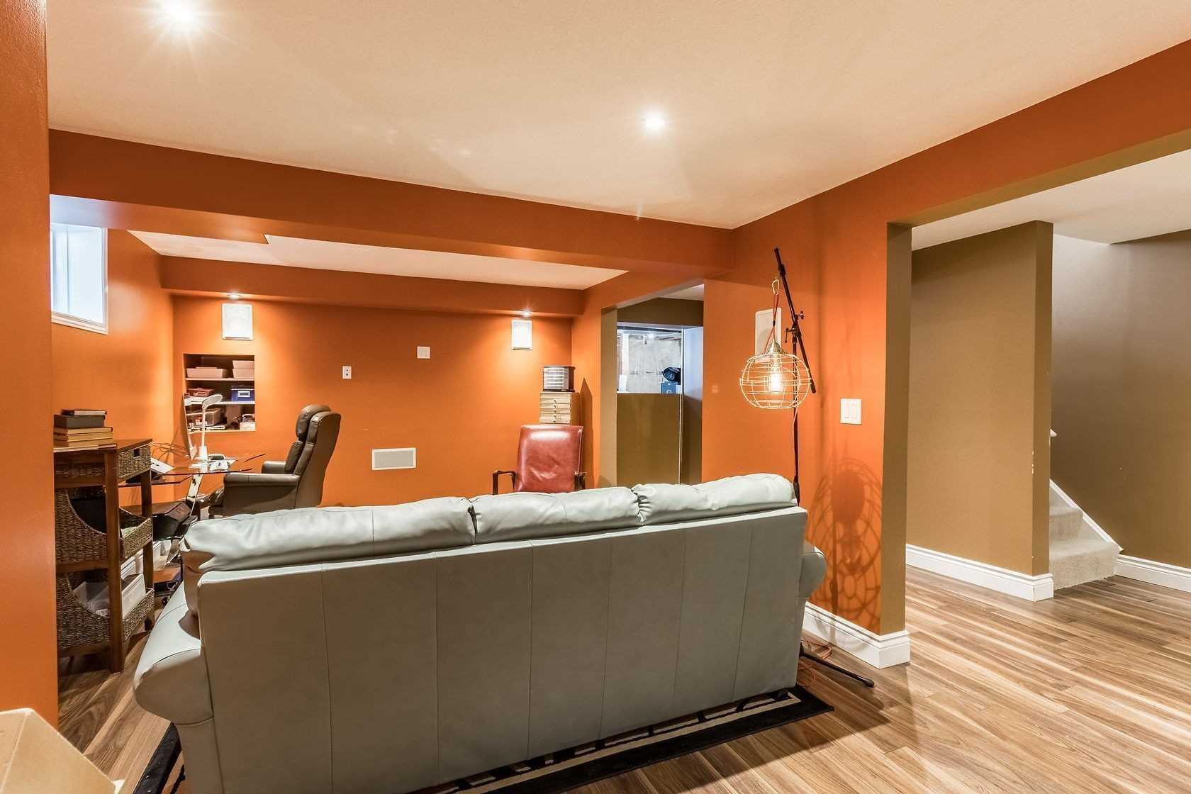 164 Dellgrove Circ