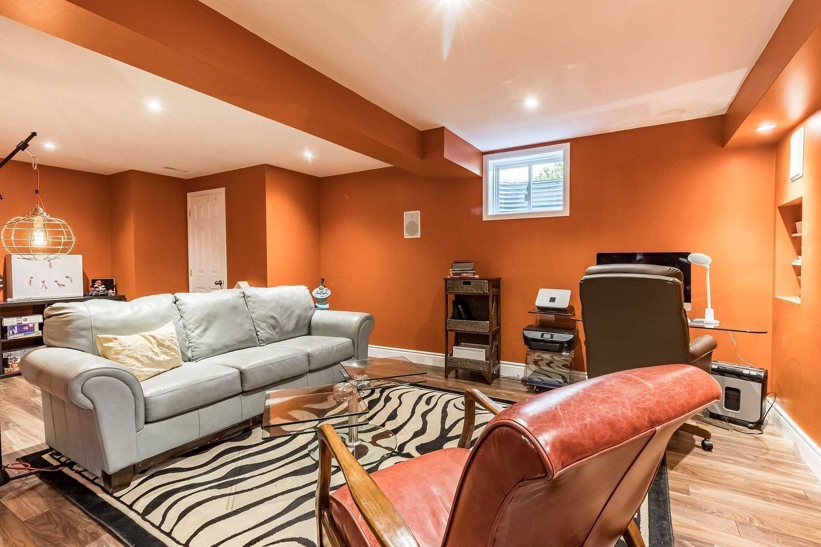 164 Dellgrove Circ