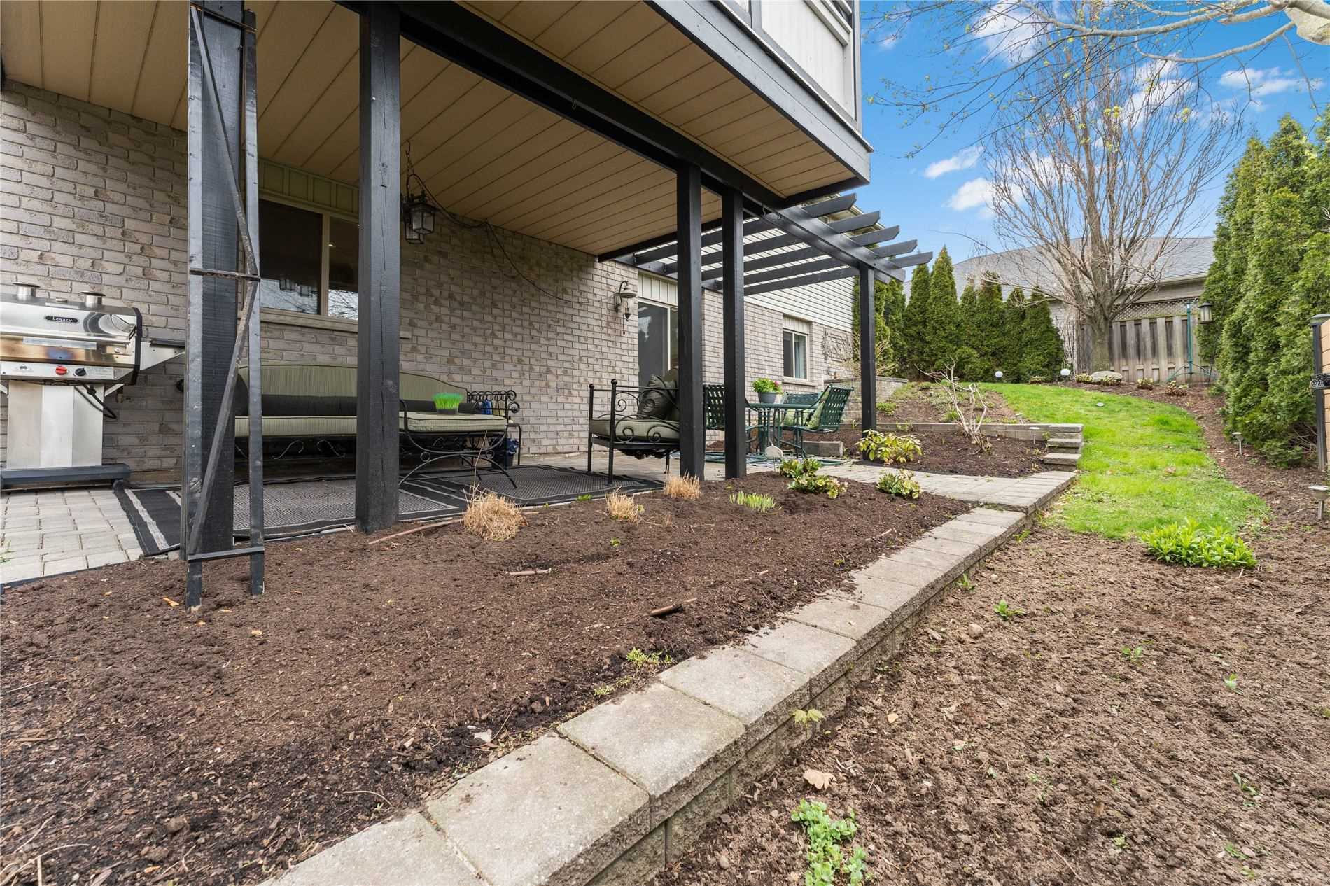 17 Bradbury Cres