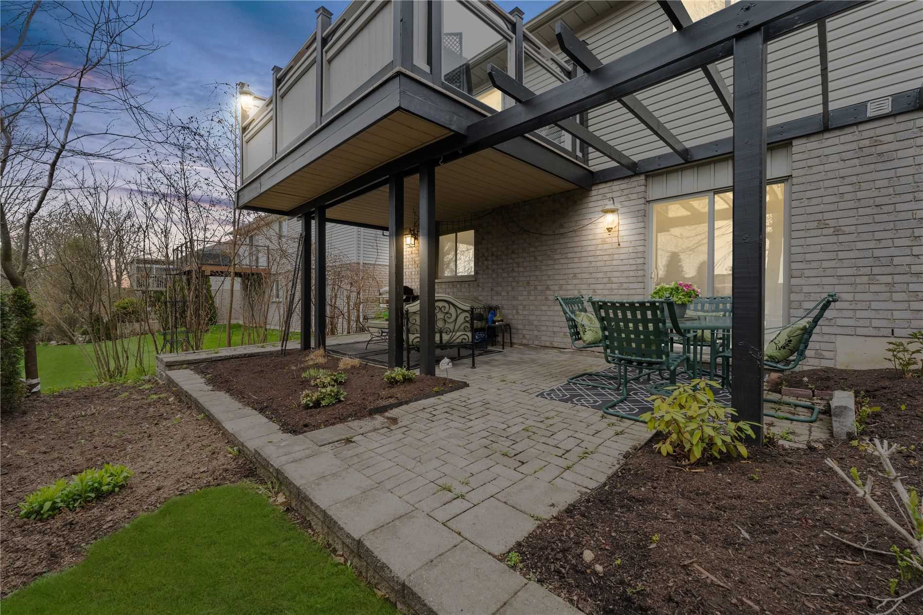 17 Bradbury Cres