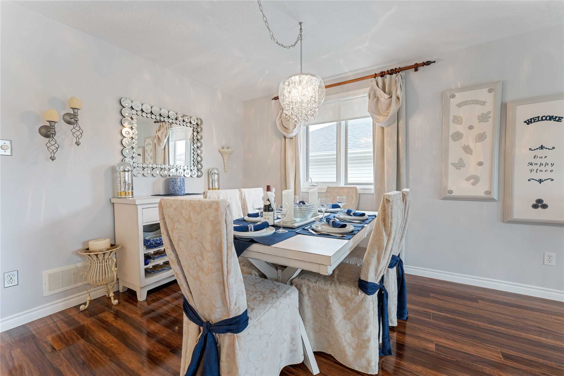17 Bradbury Cres
