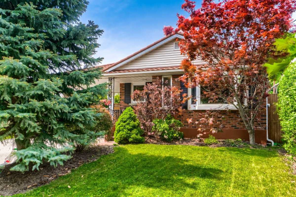 319 Grantham Ave, St. Catharines