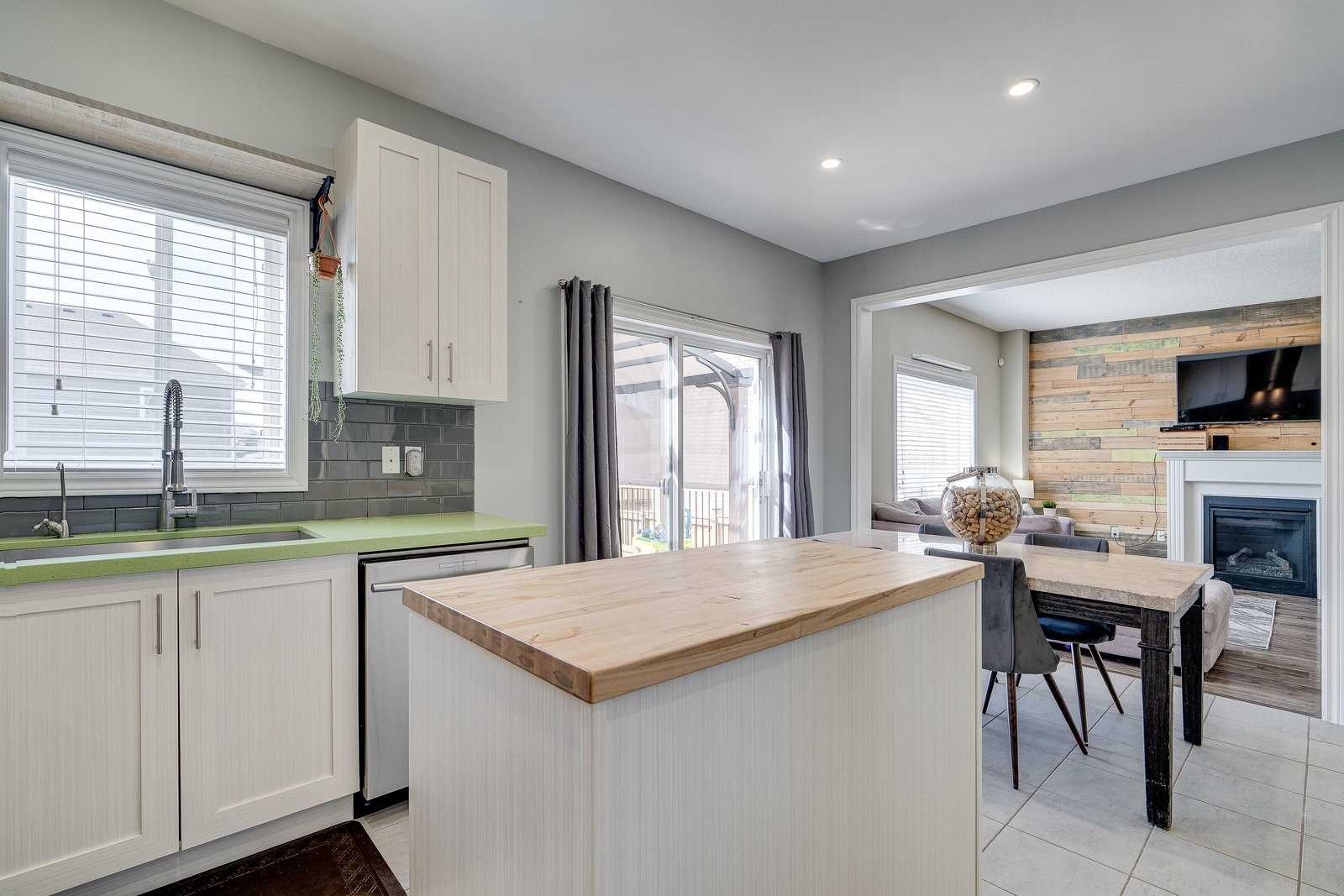 109 Morden Dr