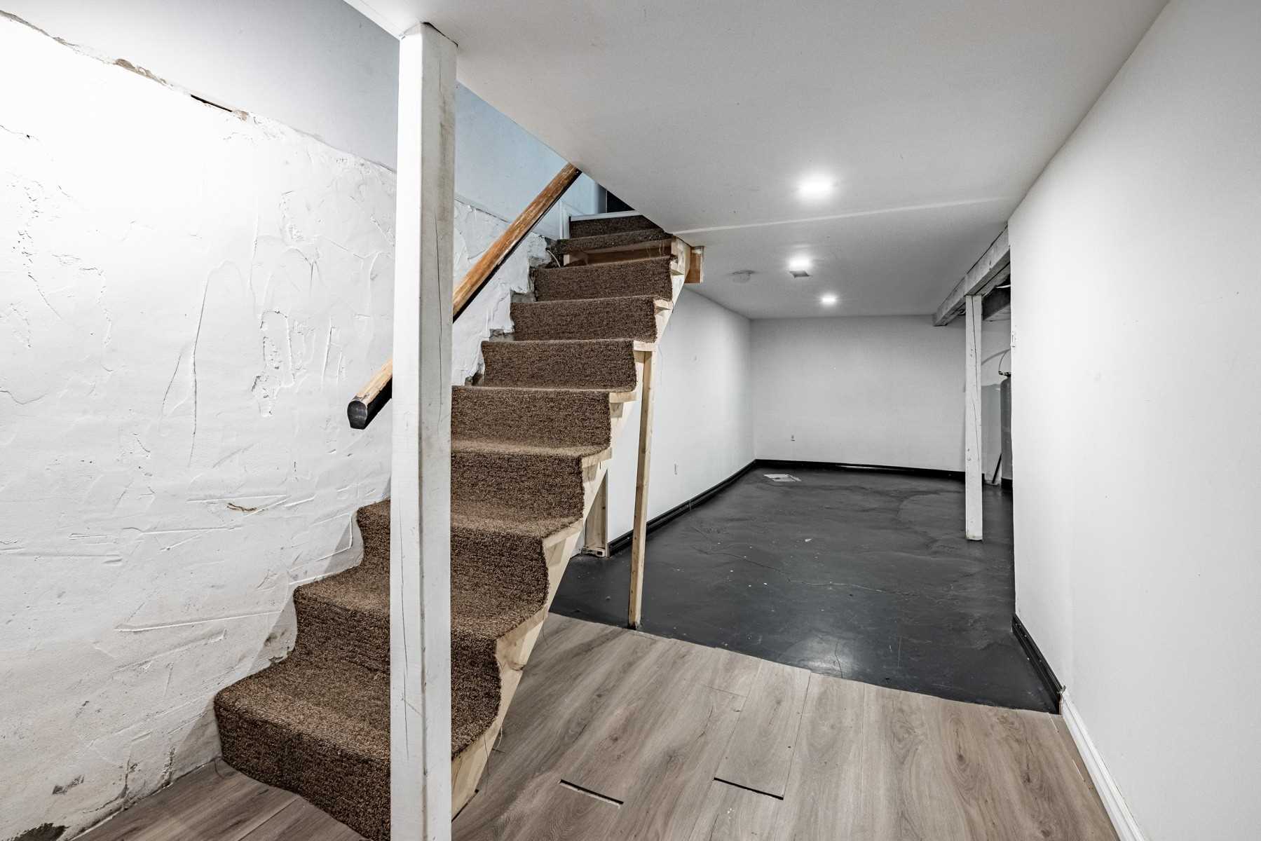 47 Francis St