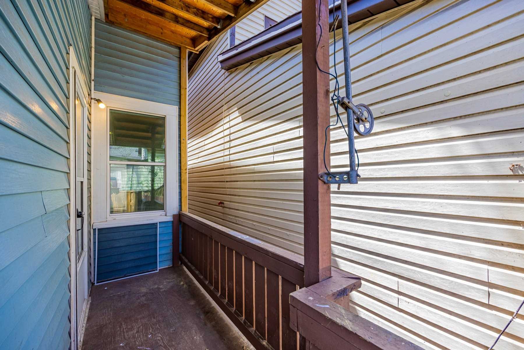 47 Francis St