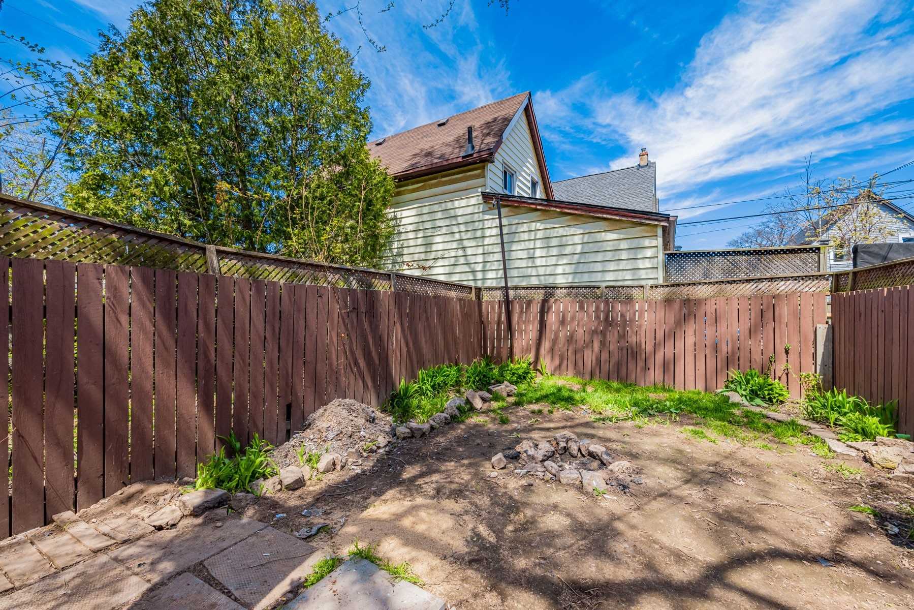 47 Francis St
