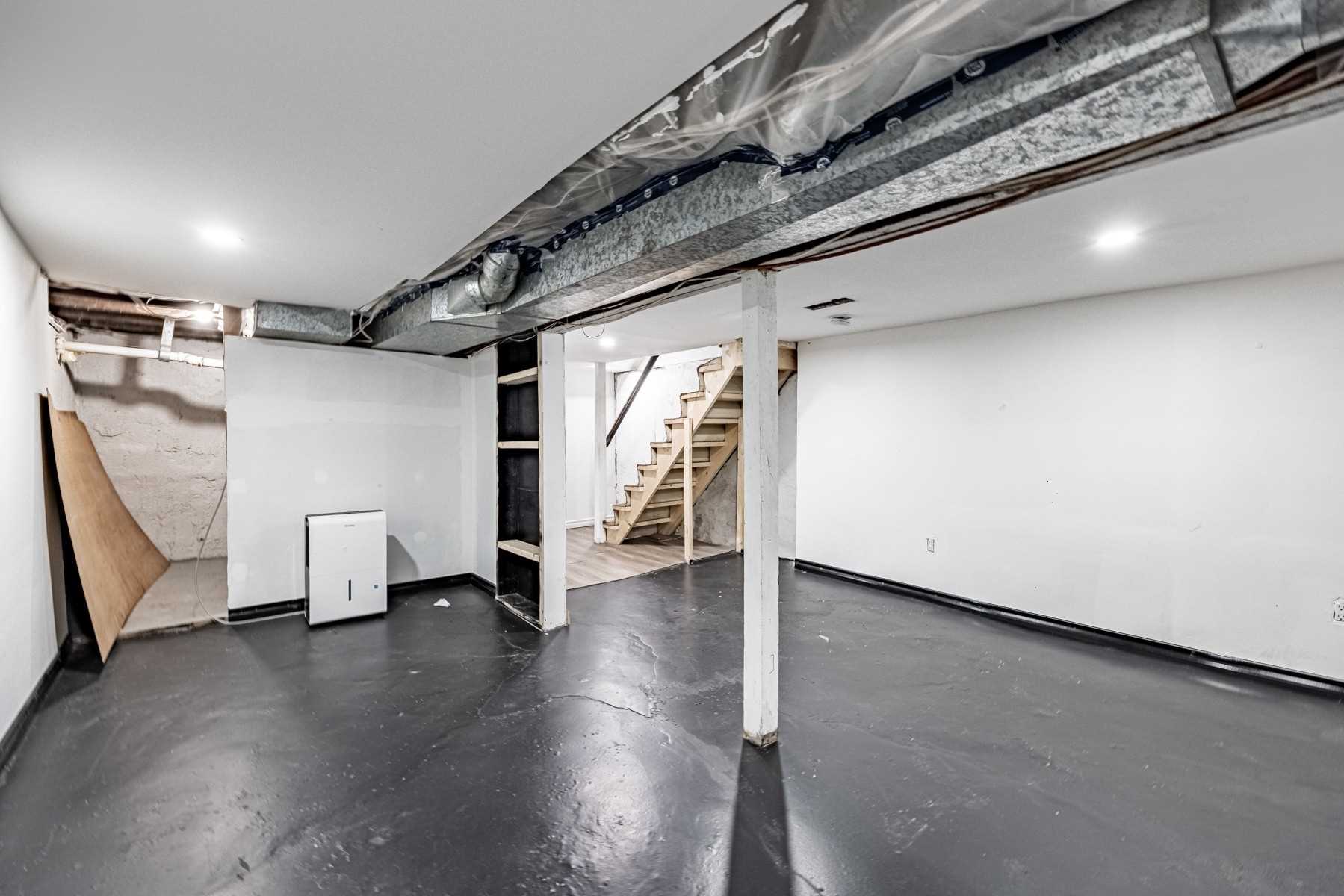 47 Francis St