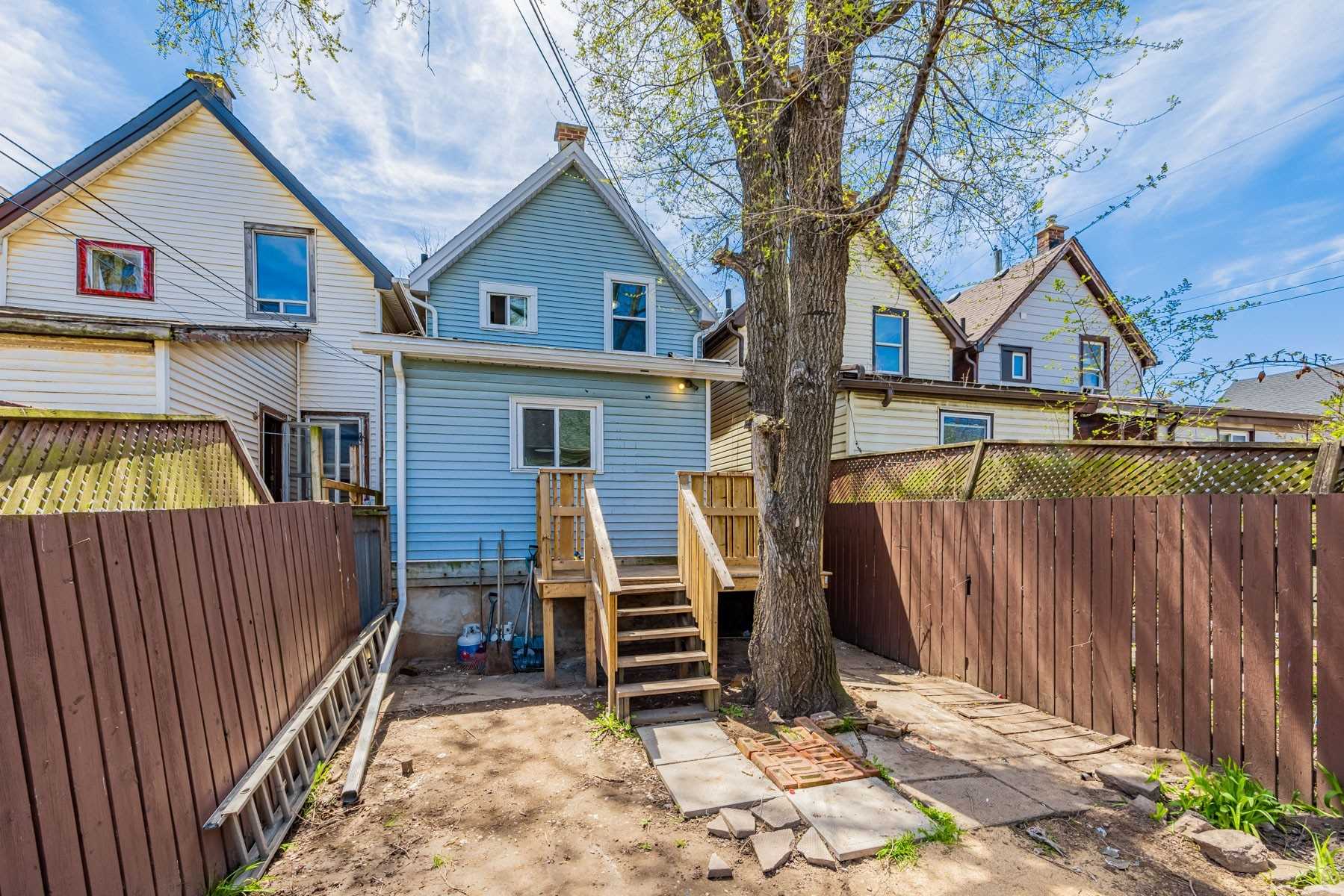 47 Francis St