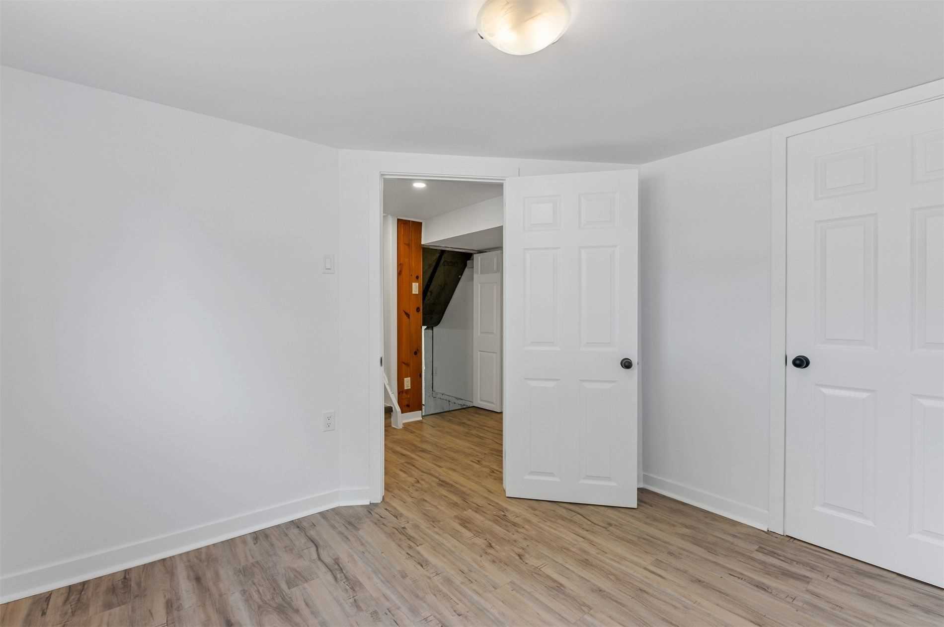 19 Brentwood Dr