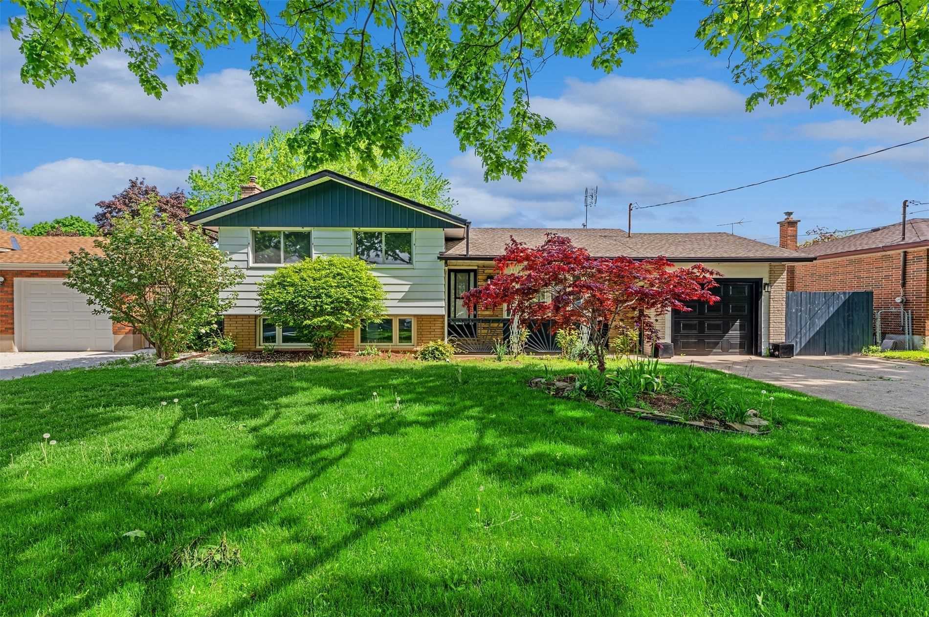 19 Brentwood Dr