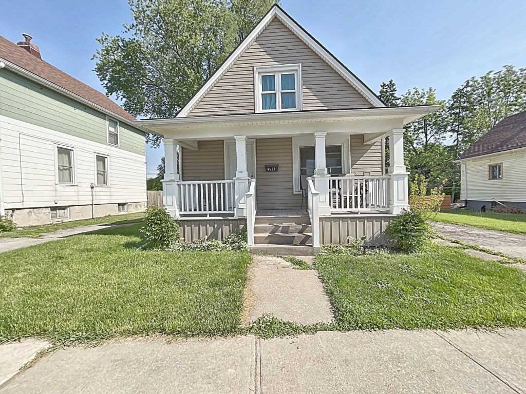 4699 Ryerson Cres