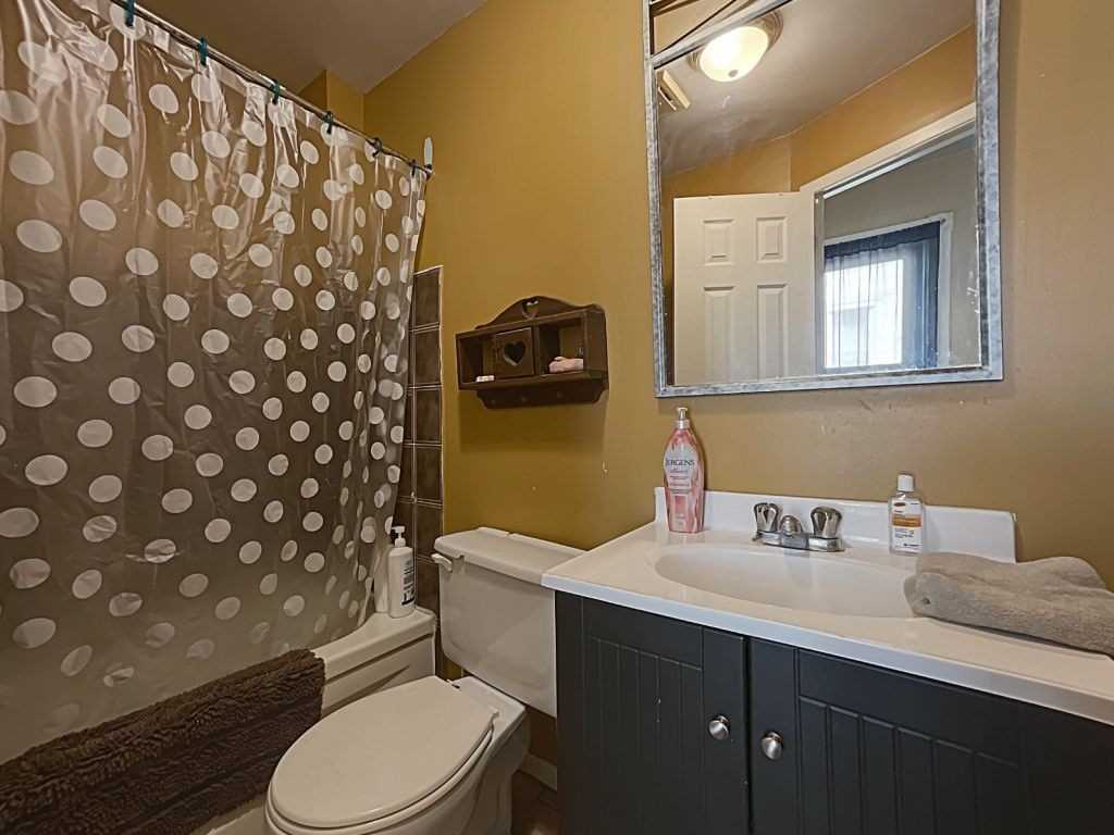 4699 Ryerson Cres